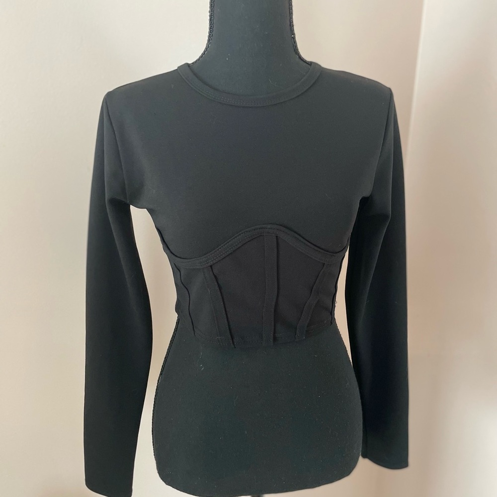 Black crop top